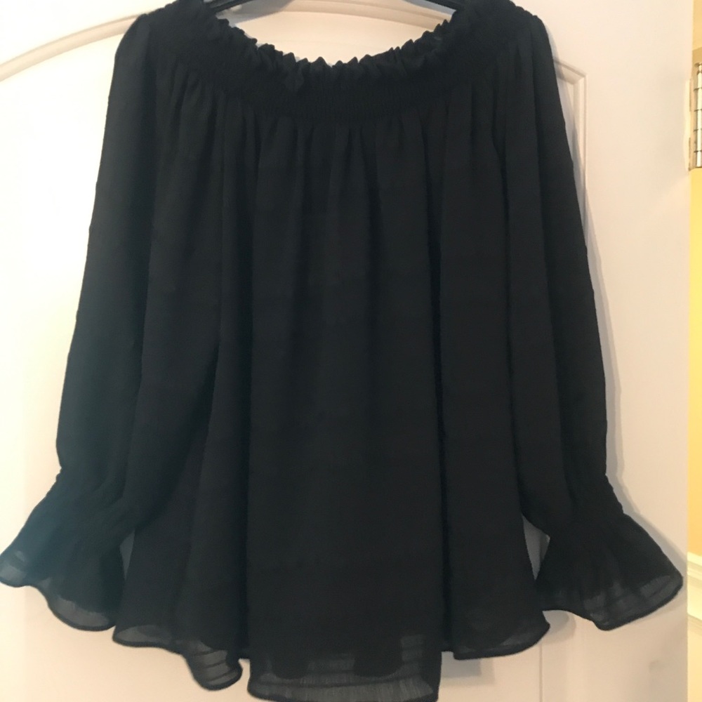 South Moon Under off the shoulder top